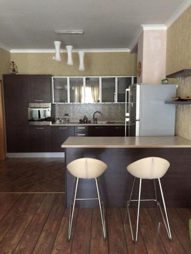 Баку: Hatai Avenue 38 Apartment