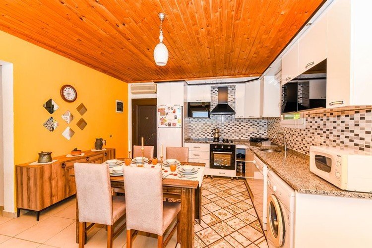 Исламлар: Villa Uzum