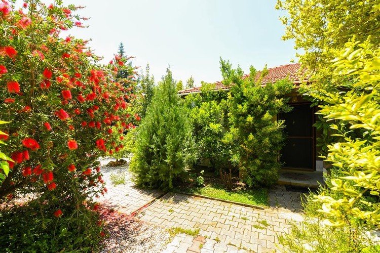 Исламлар: Villa Uzum