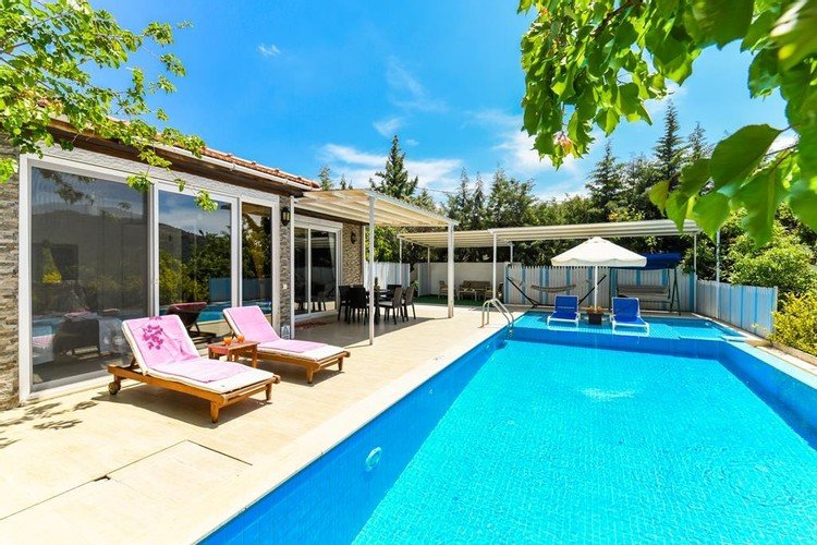 Исламлар: Villa Uzum