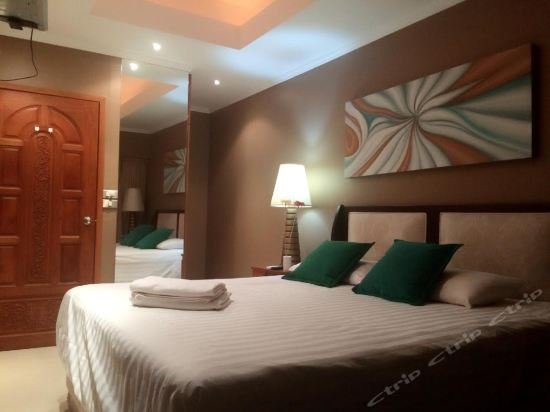 Кату: Patong Tower Superior Apartments