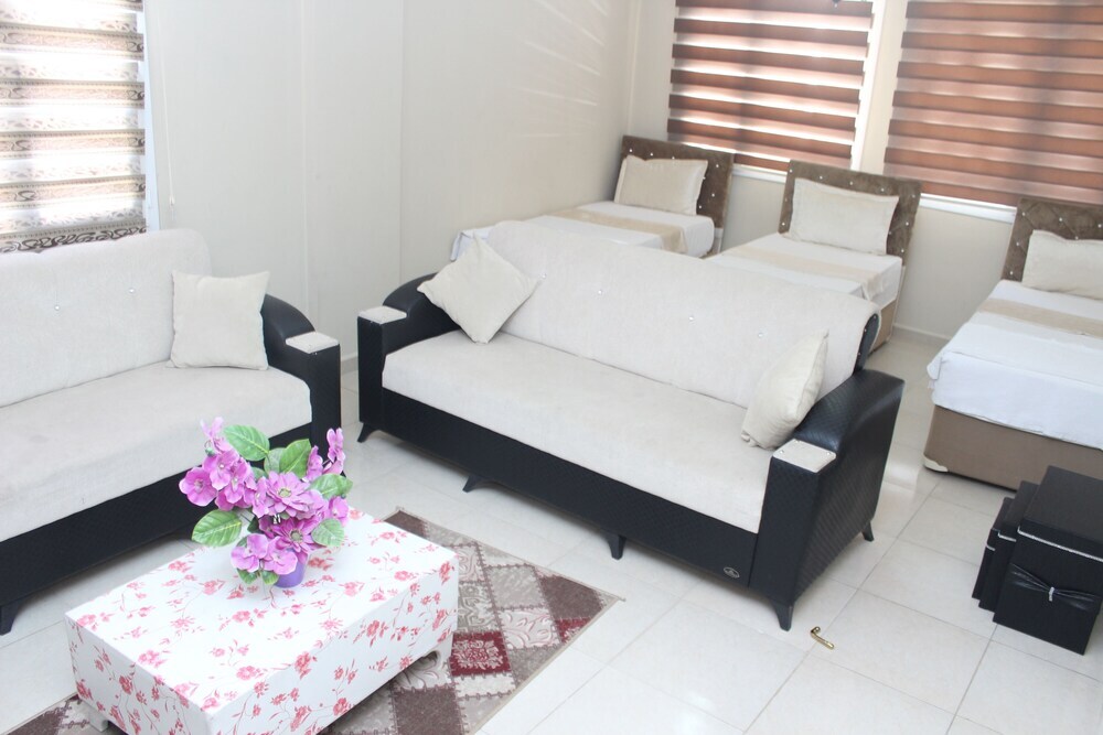 Рейханлы: Dilara Otel