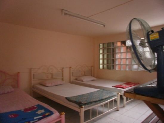 Чумпхон: The Farangbar Guesthouse