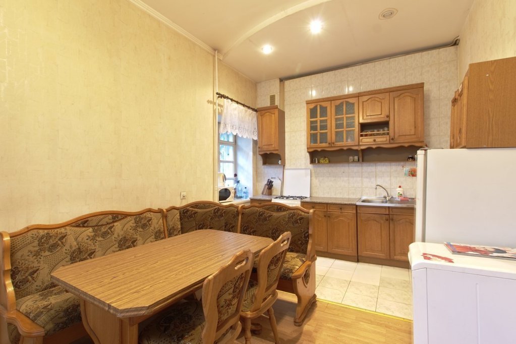 Санкт-Петербург: Na Kirochnoj 18 Apartments