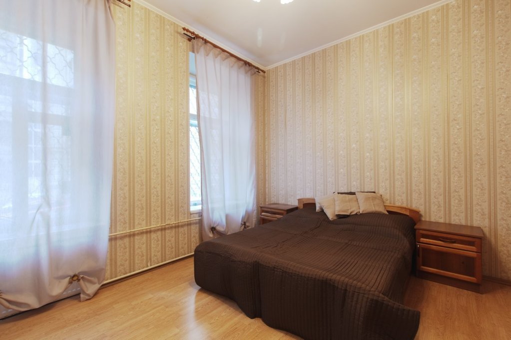 Санкт-Петербург: Na Kirochnoj 18 Apartments
