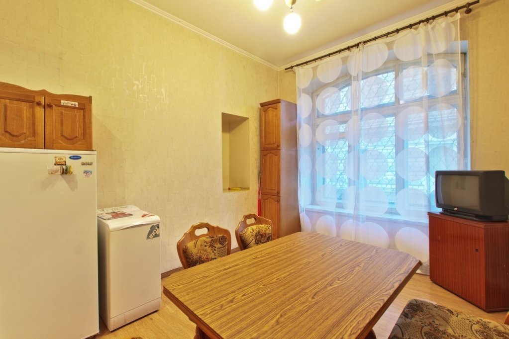 Санкт-Петербург: Na Kirochnoj 18 Apartments