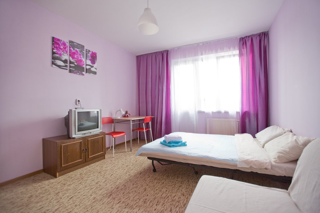 Санкт-Петербург: U Metro Komendantskij Prospekt Apartments