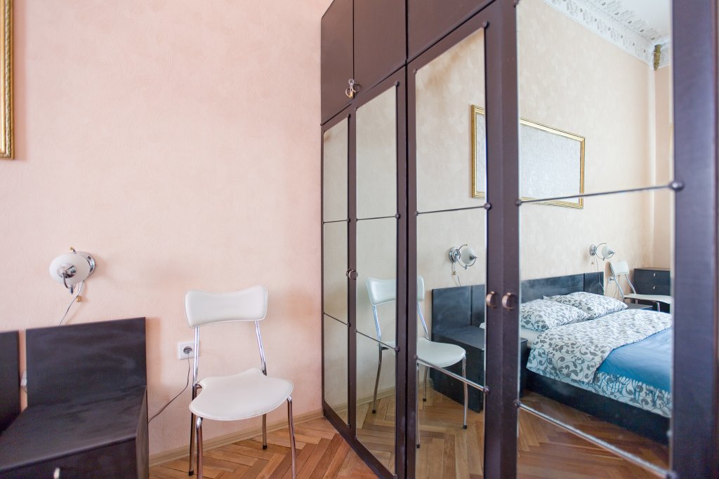 Sukhaparina: Na Kazanskoj Ulitse 17 19 Apartments