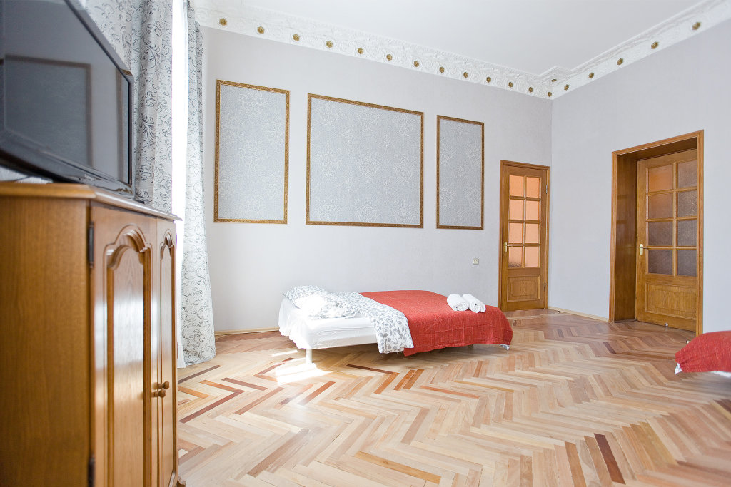 Sukhaparina: Na Kazanskoj Ulitse 17 19 Apartments