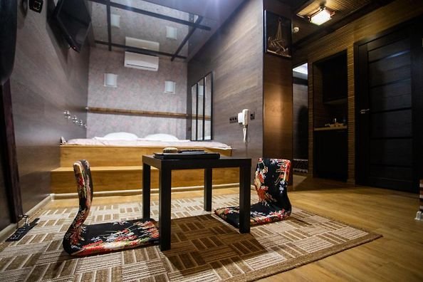 Санкт-Петербург: Red Room Hotel