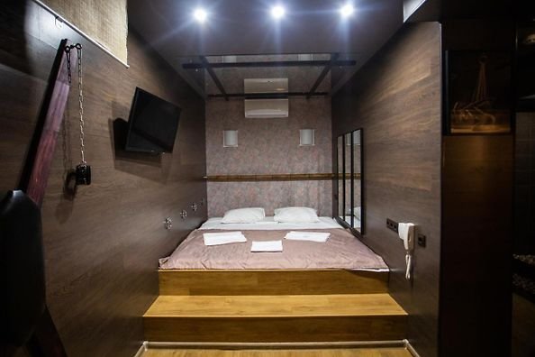 Санкт-Петербург: Red Room Hotel