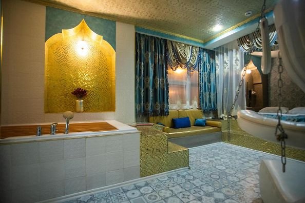 Санкт-Петербург: Red Room Hotel