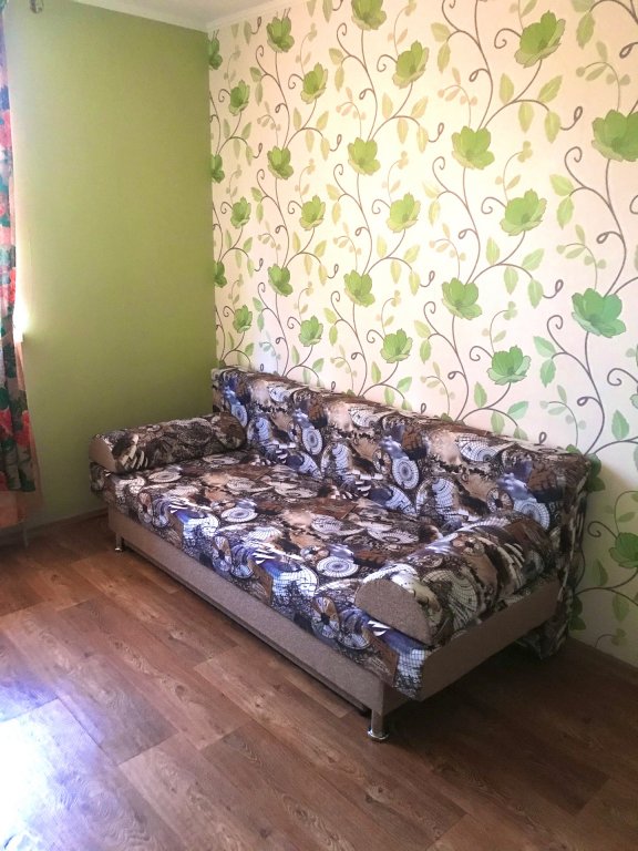 Керчь: Na Chernyishevskogo 21-2 Apartments