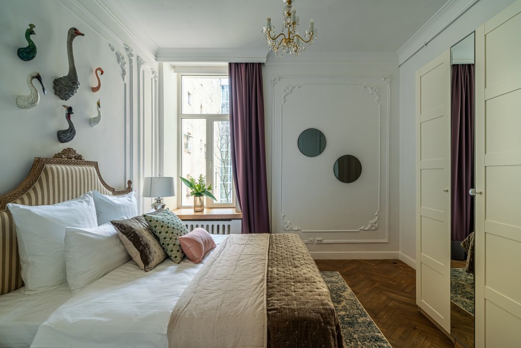 Санкт-Петербург: D Na Maloj Morskoj Apartments