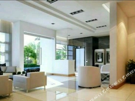 Кату: Plus Condotel Kathu 61
