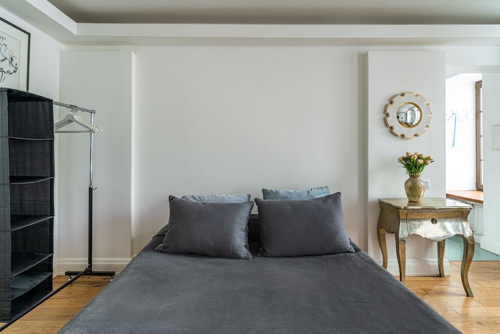Санкт-Петербург: Letyourflat Apartments "Hermitage"