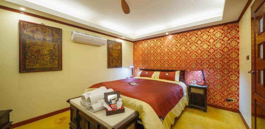 Чиангмай: Amazing Appt at Wat Phra Singh in the Old City