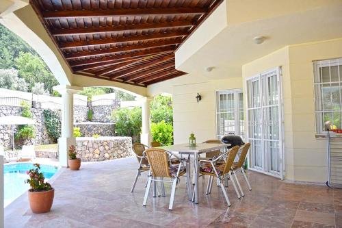Фетхие: Villa Bremar
