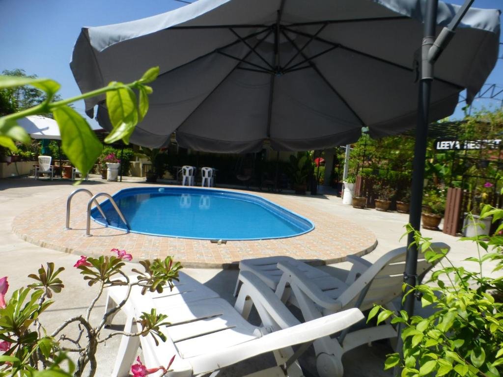 Бан-Мак-Хен: Private 2 Bedroom Villa With Swimming Pool Tropical Gardens Fast Wifi Smart Tv