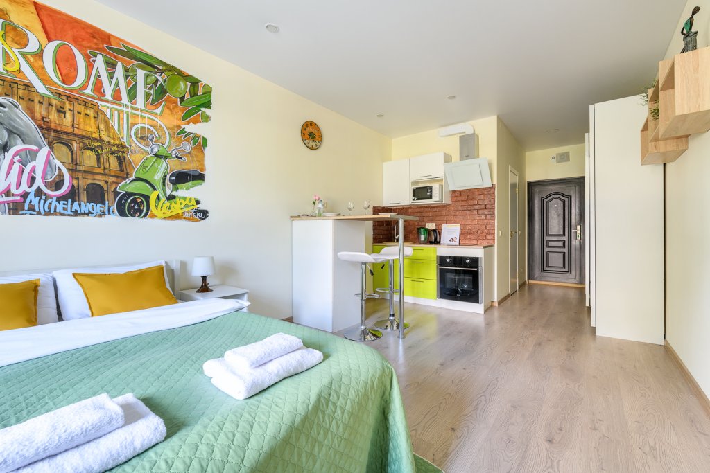 Санкт-Петербург: Na Savushkina 104 Rome Apartments