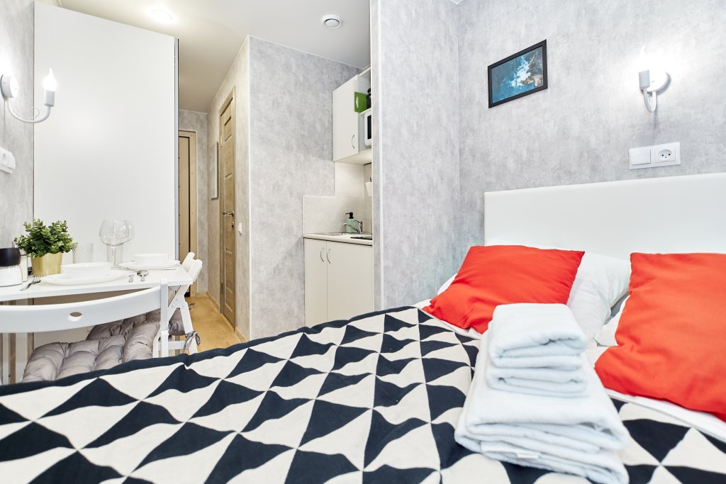 Санкт-Петербург: Takeroom Letnij Sad Apartments