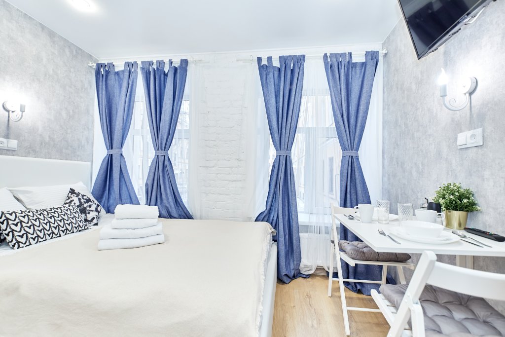 Санкт-Петербург: Takeroom Letnij Sad Apartments