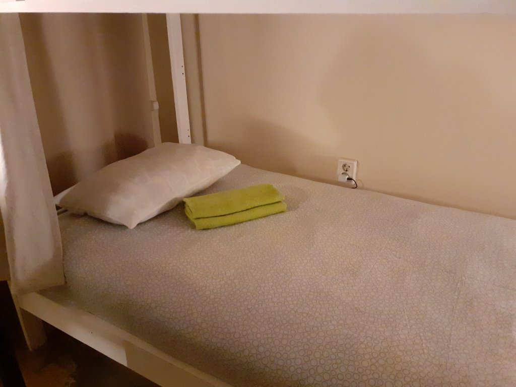 Санкт-Петербург: Caramel Hostel