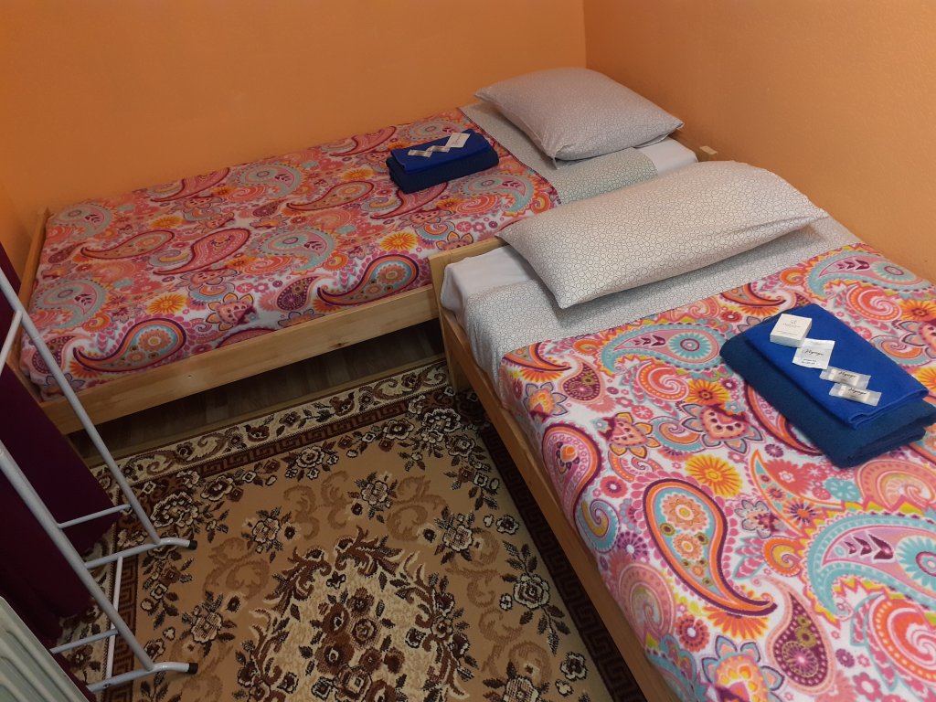 Санкт-Петербург: Caramel Hostel