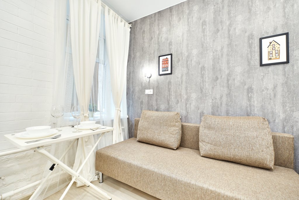 Санкт-Петербург: Takeroom 6 Ya Sovetskaya 5 Apartments