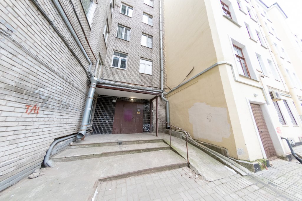 Санкт-Петербург: Bolshaya Pushkarskaya 48 Apartments