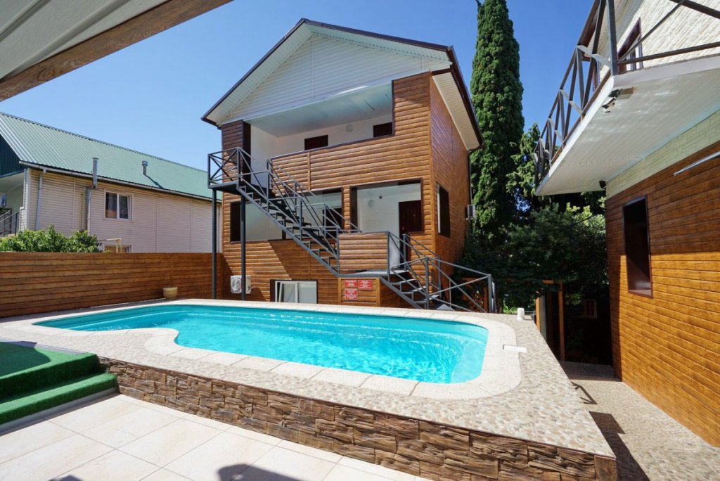 Лазаревское: Baunti Guest House