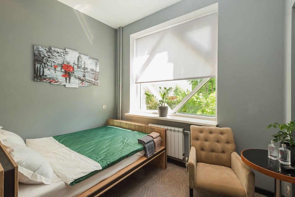 Москва: M&D Host
