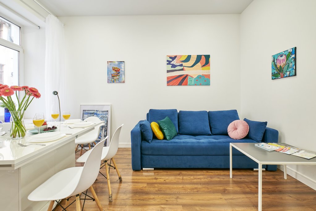 Санкт-Петербург: Evrodvushka U Spasa Na Krovi Apartment