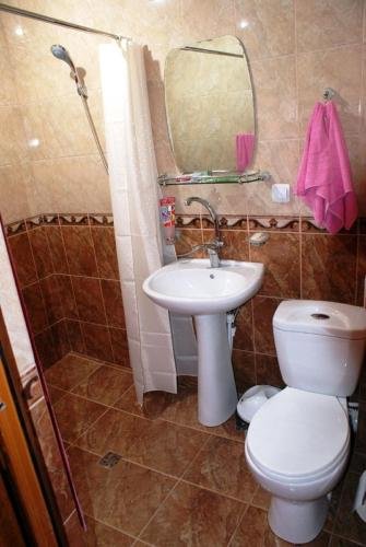 Одзун: Odzun Boarding House