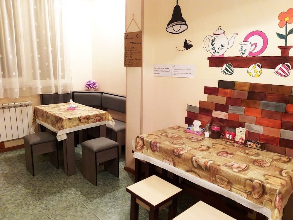 Ереван: Friendship Hostel & Tours 2
