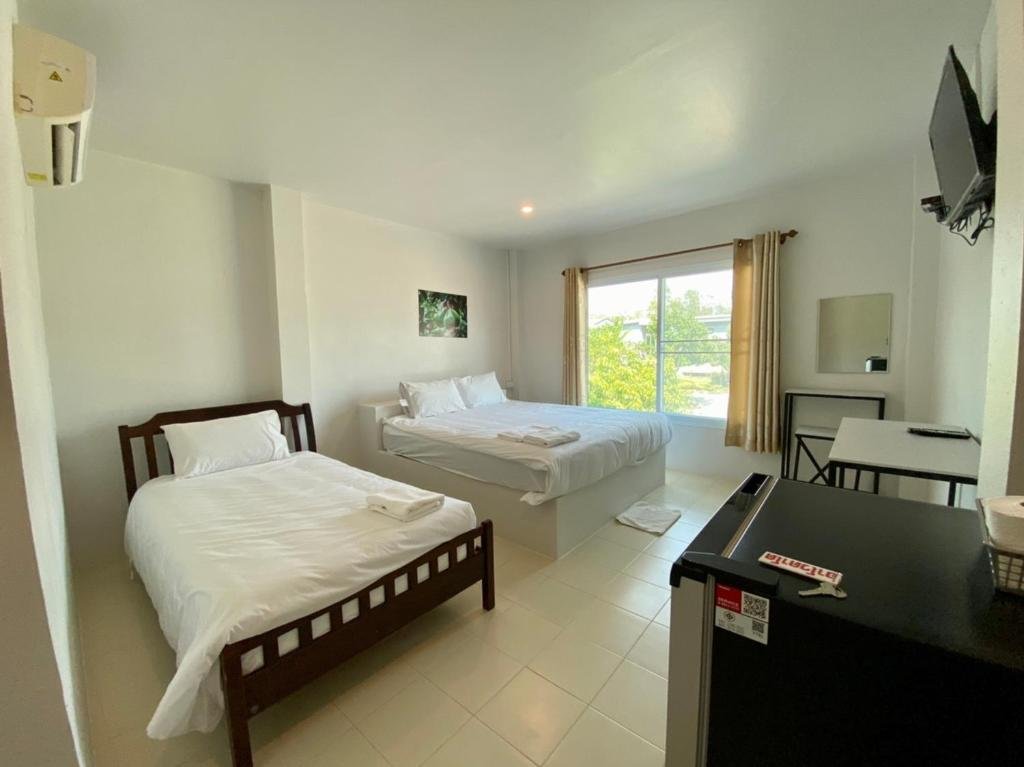 Лопбури: Baan Ruay Suk Resort, Lopburi