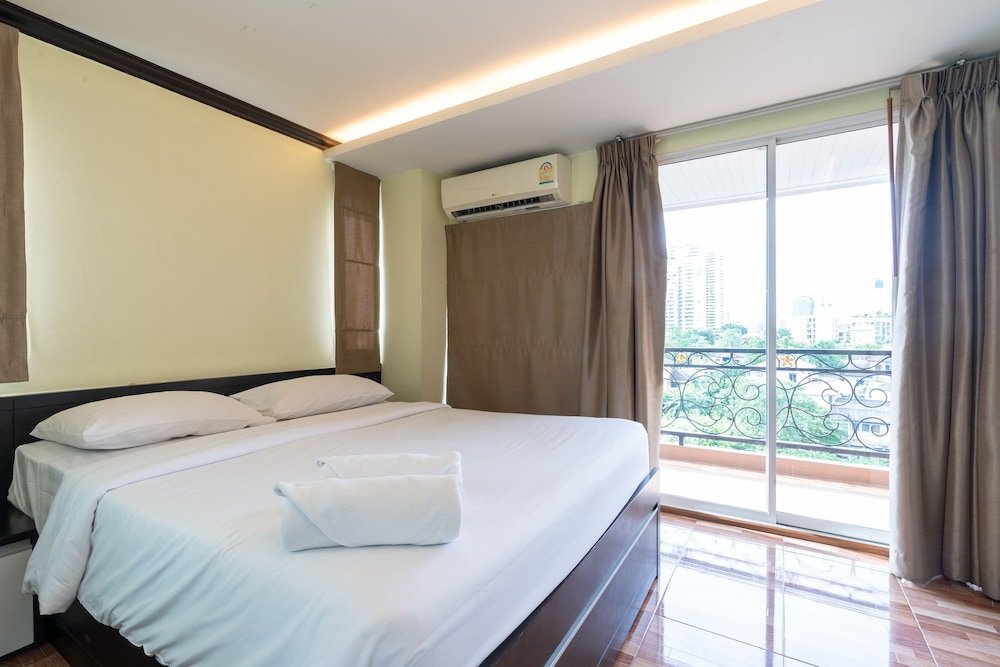 Бангкок: Greenview Ekkamai10 by ZEN Rooms