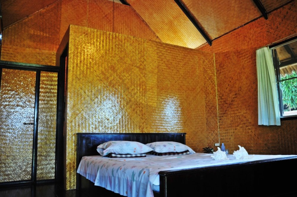 Тхаланг: Naiya Beach Bungalow