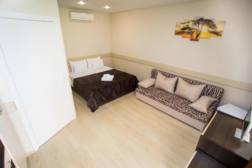 Анапа: Guest House on Azovskaya 21