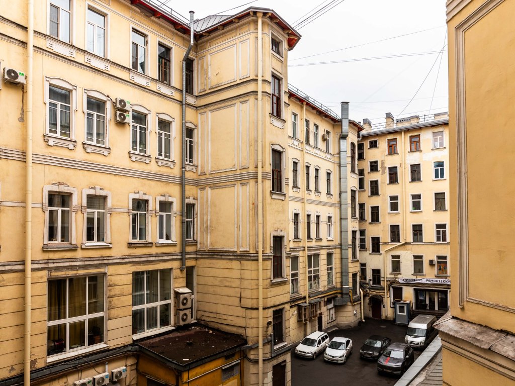 Санкт-Петербург: Апартаменты Садовая 32