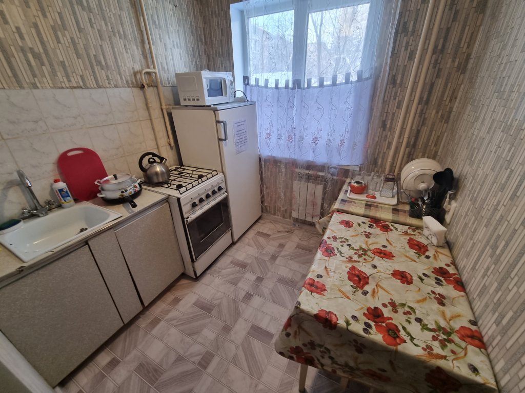 Златоуст: Квартира 2-комнатная квартира на Гагарина 8 линия 13