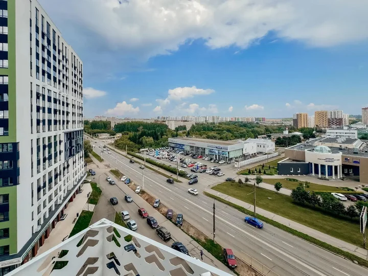 Ижевск: Апартаменты Privi House на проспекте Конструктора М.Т. Калашникова 11 корпус 2