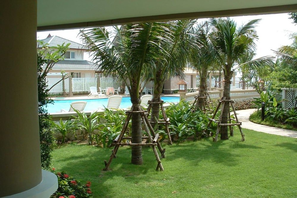 Чаам: Baan Talay Samran D
