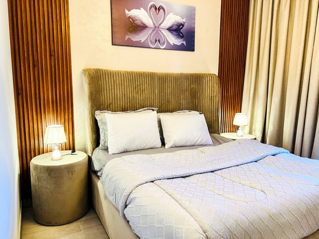 Дубай: Апартаменты Cosmos Living MBR City 9 mins Burj Khalifa