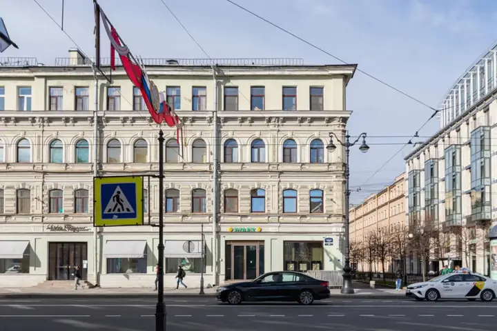 Санкт-Петербург: Апартаменты Let Your Flat Lampada