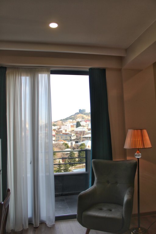 Тбилиси: Hotel West Tbilisi