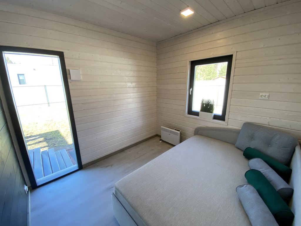Стеклянный: Verba House