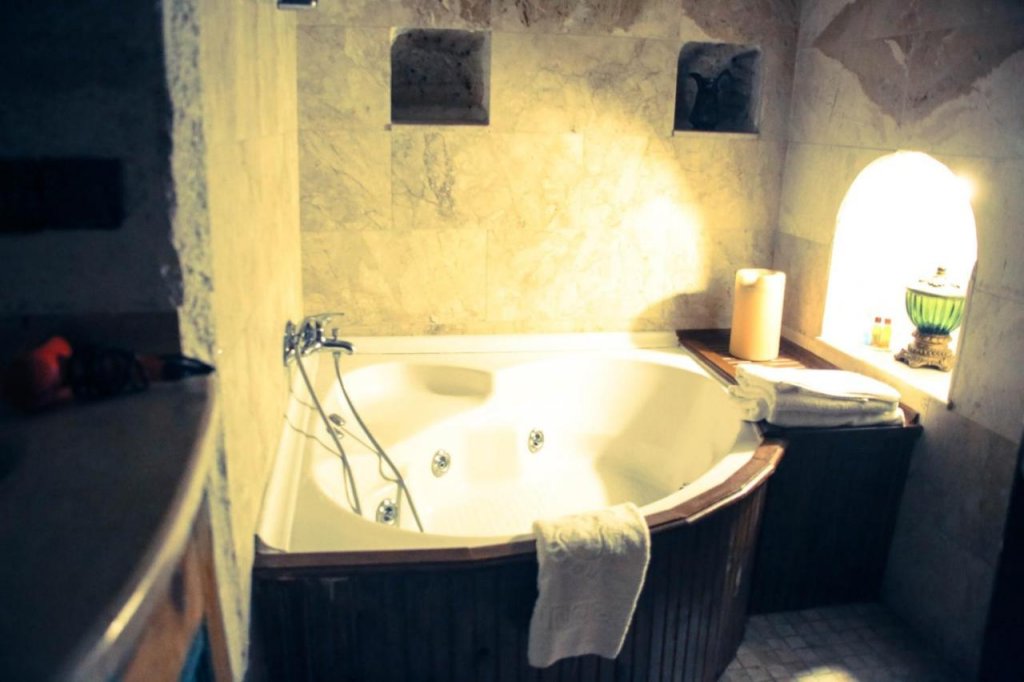 Emilys Cave Hotel — фото 6