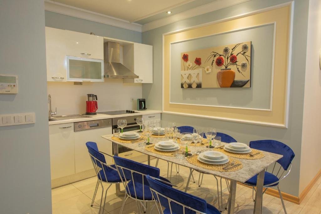 Three bedroom Duplex apartment with large terrace — фото 4