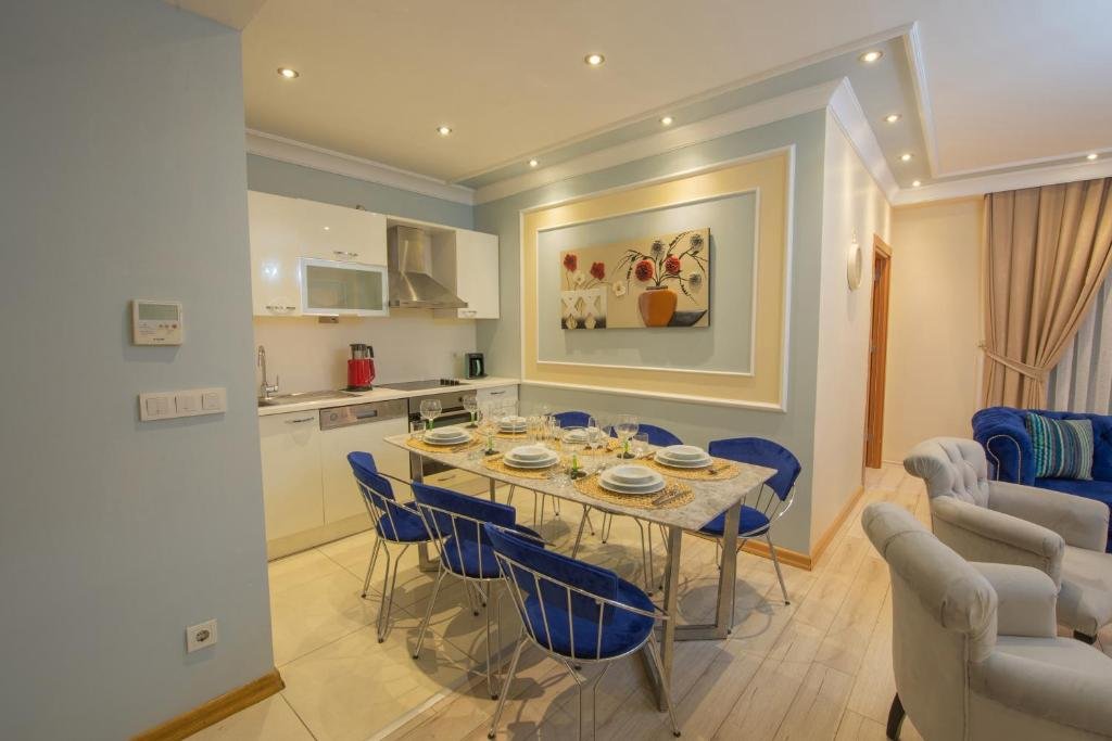 Three bedroom Duplex apartment with large terrace — фото 3